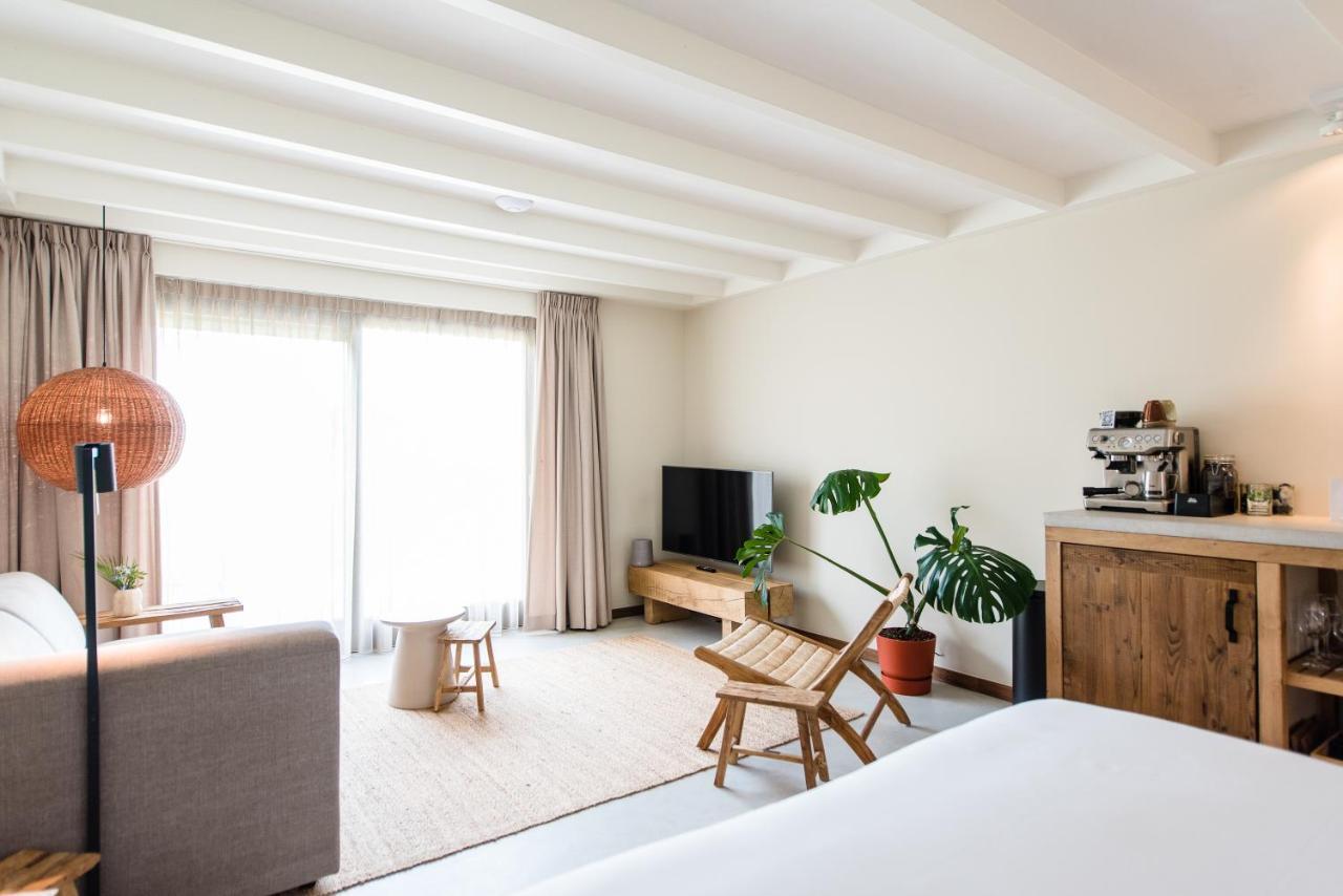 Van Heeckeren Apartments & Suites Nes Nes  Bagian luar foto