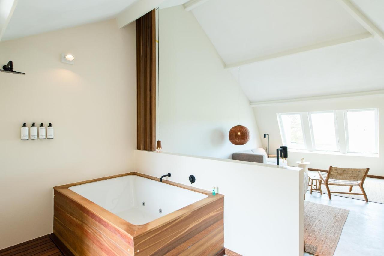 Van Heeckeren Apartments & Suites Nes Nes  Bagian luar foto