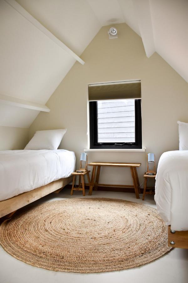 Van Heeckeren Apartments & Suites Nes Nes  Bagian luar foto