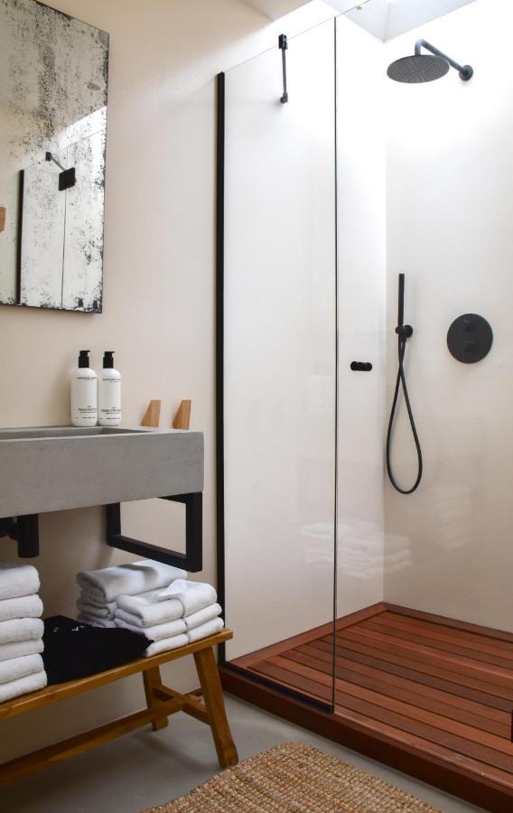 Van Heeckeren Apartments & Suites Nes Nes  Bagian luar foto